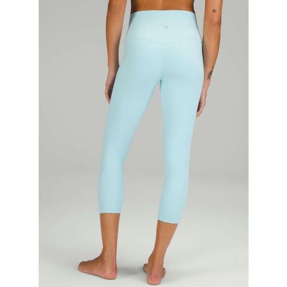 Womens Lululemon Align High-Rise Crop - Picture 1 of 4